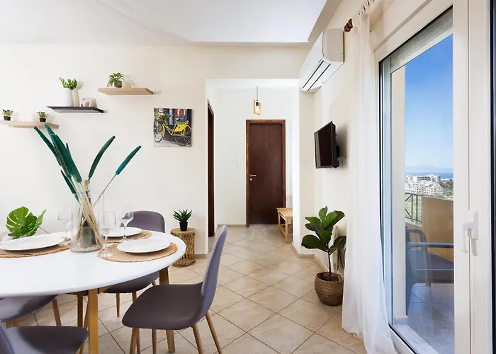Kds Overlooking Chania Apartment *